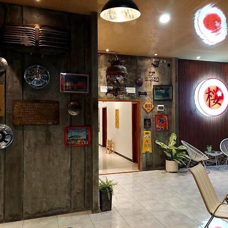 Urbanview Hotel Sakura Kampung Inggris Pare By Reddoorz 외부 사진