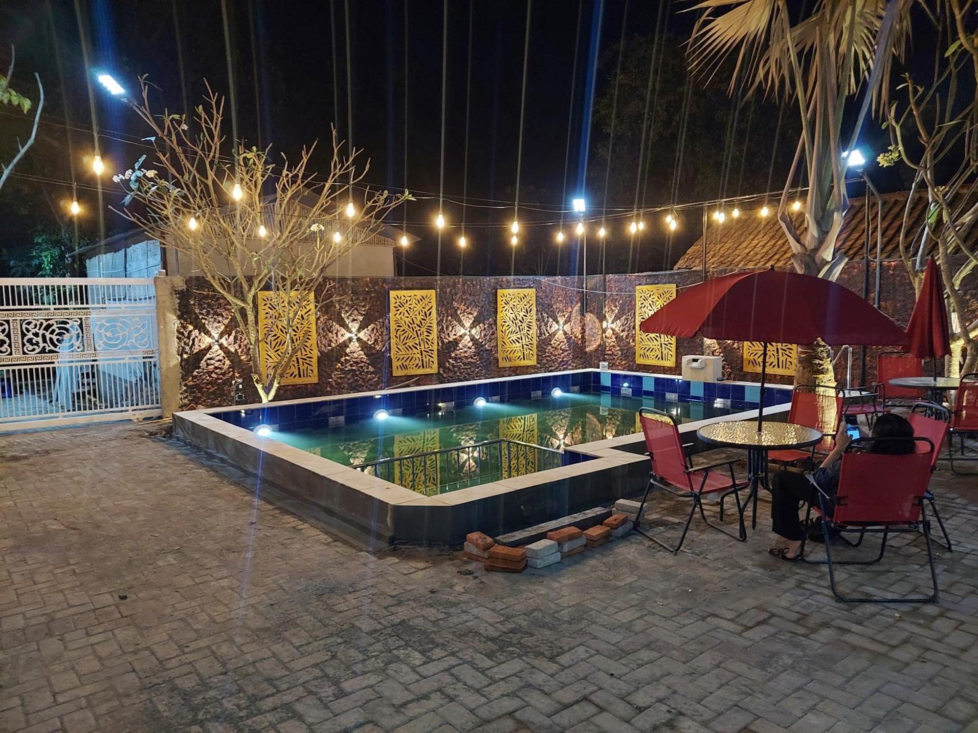Urbanview Hotel Sakura Kampung Inggris Pare By Reddoorz 외부 사진